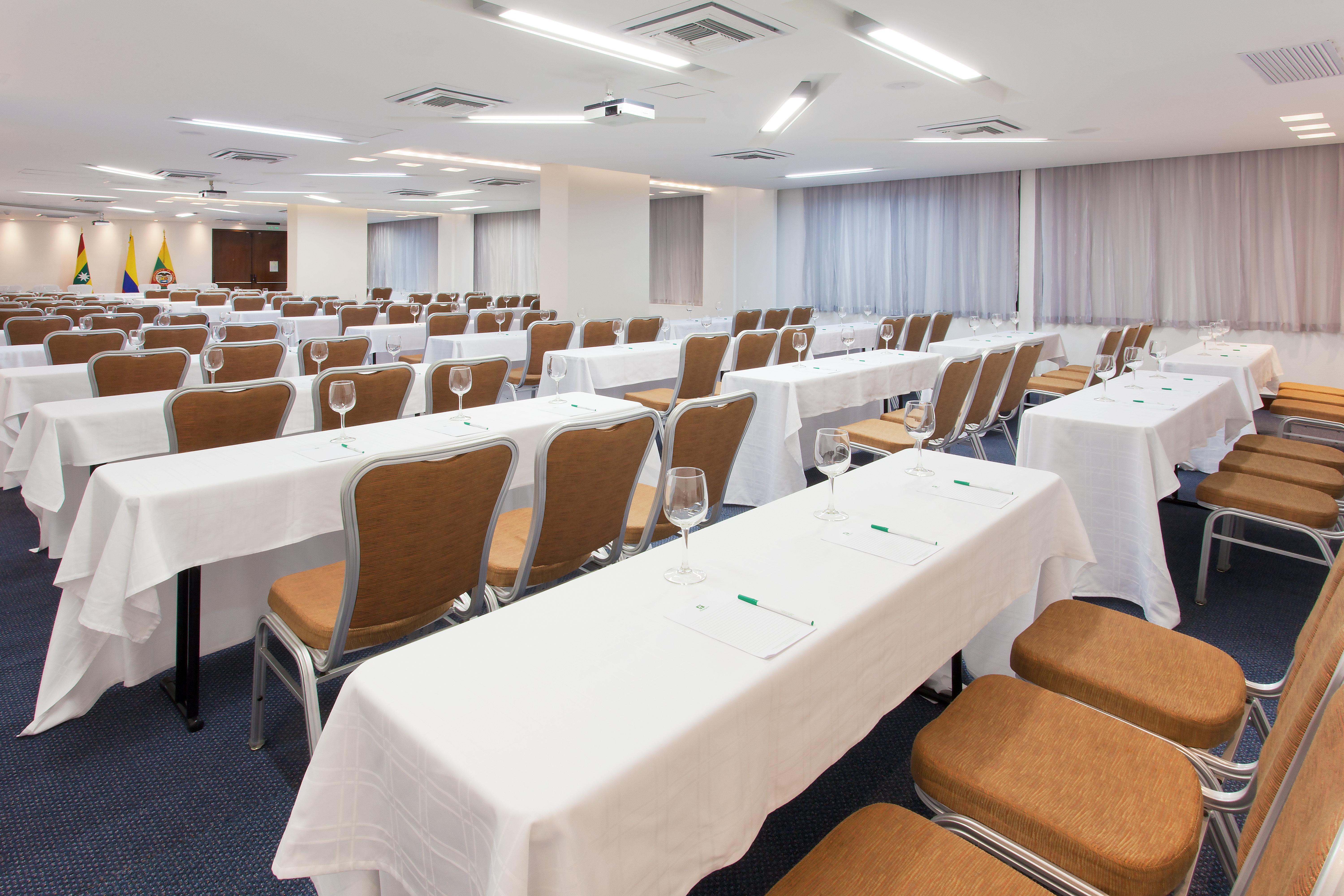 Holiday Inn Cartagena Morros By Ihg Extérieur photo Meeting room